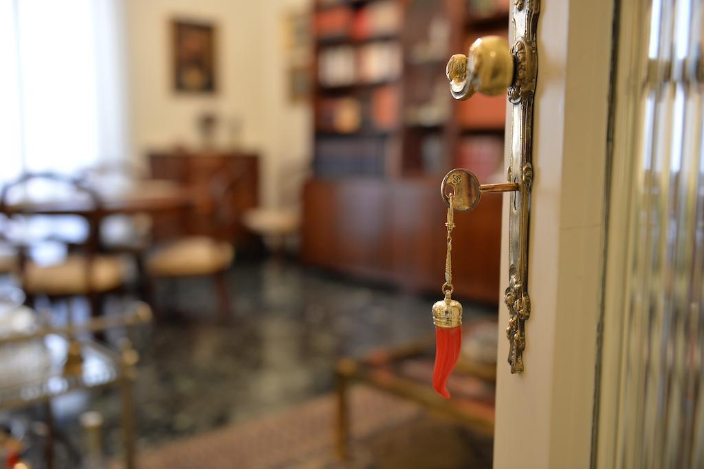 B&B Residenza Via Dei Mille Νάπολη Εξωτερικό φωτογραφία