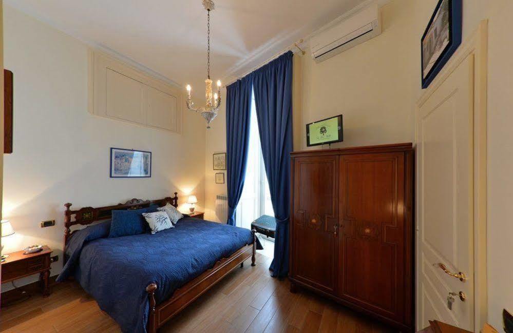 B&B Residenza Via Dei Mille Νάπολη Εξωτερικό φωτογραφία
